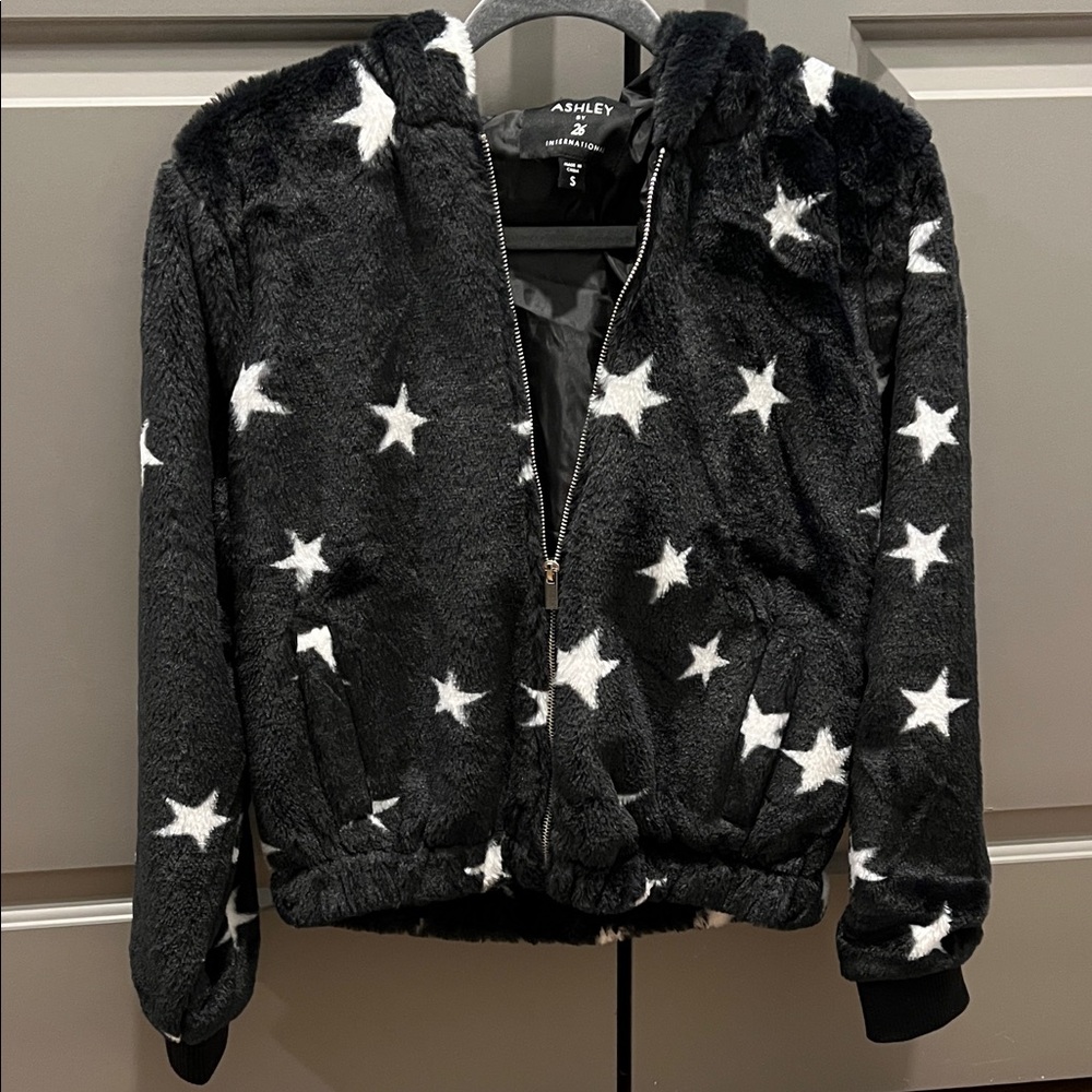 Ashley By 26 International Classic Black Apparel